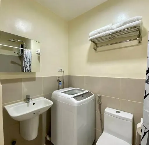 A Cozy 1 Bedroom Unit With A Parking At South Residences Sm Southmall